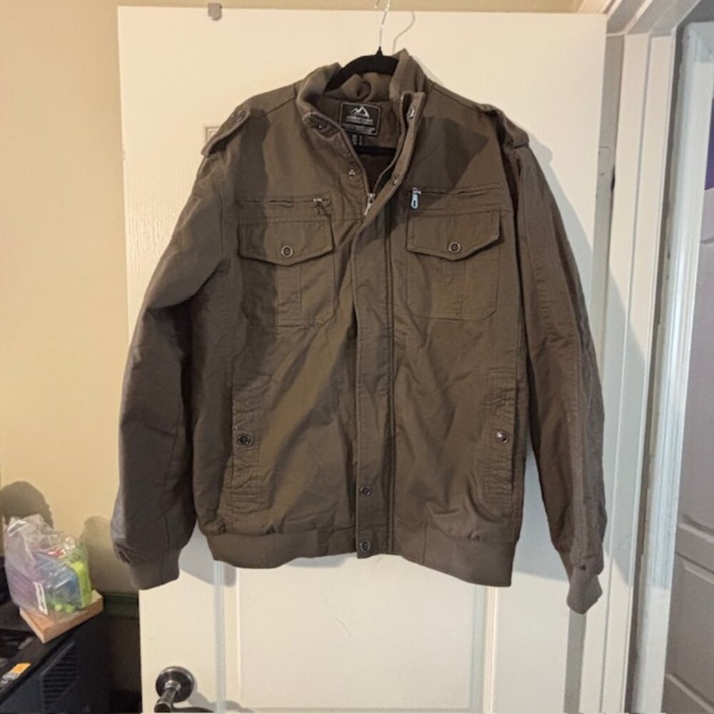 Outdoor Jacket Men's Thick Winter Jacket with Multi Pockets Zip Front Fleece L